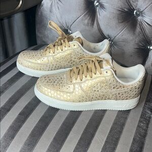 👑 ICONIC GRAIL: Nike Air Force 1 Low 'Gold Croc' • Rare Collector’s Edition 👑